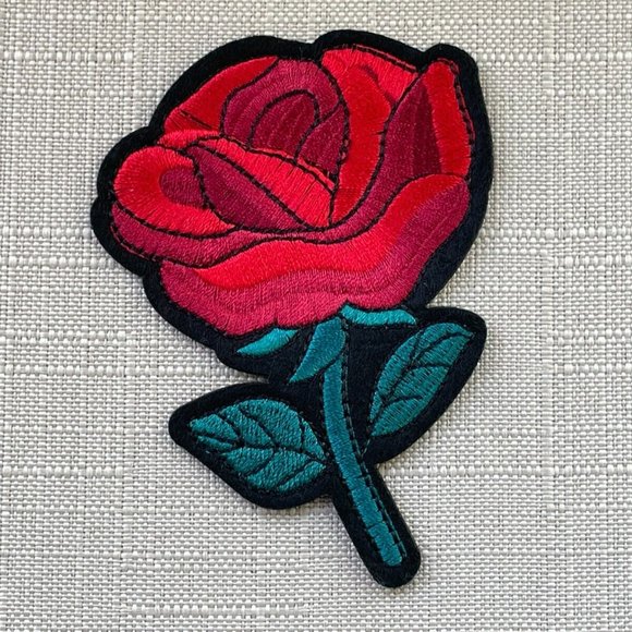 Red Rose Patches Embroidery Iron On Patch for Clothes Accessory - Picture 2 of 4